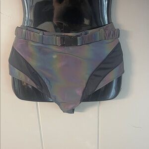 I Heart Raves Booty Shiny Shorts Hot Pants Festival Iridescent Women’s Medium